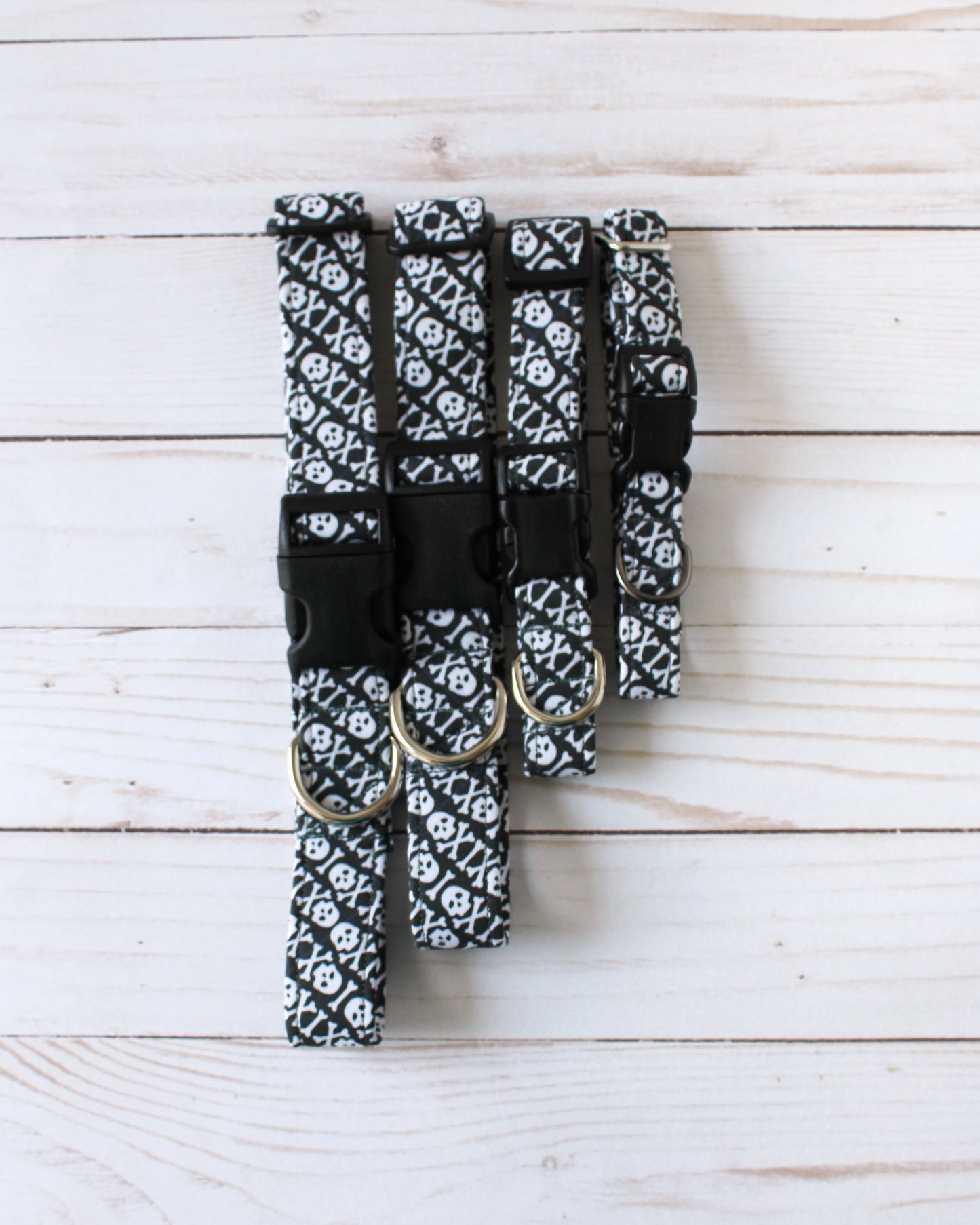 Skull and Crossbones Dog Collar