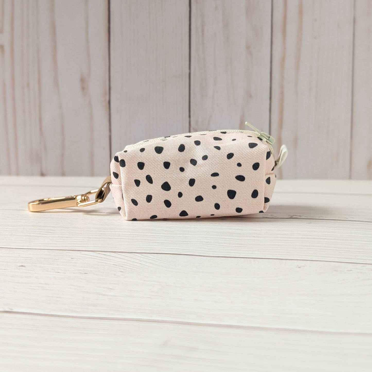 DOTTY Poop bag holder