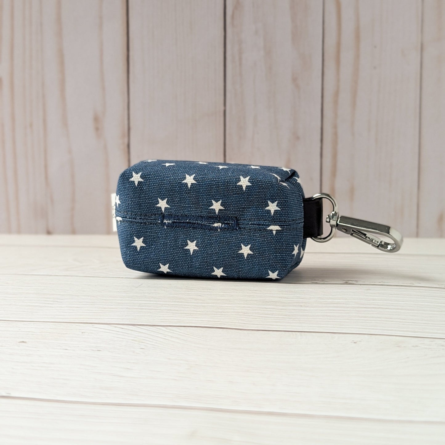 STARRY Poop bag holder