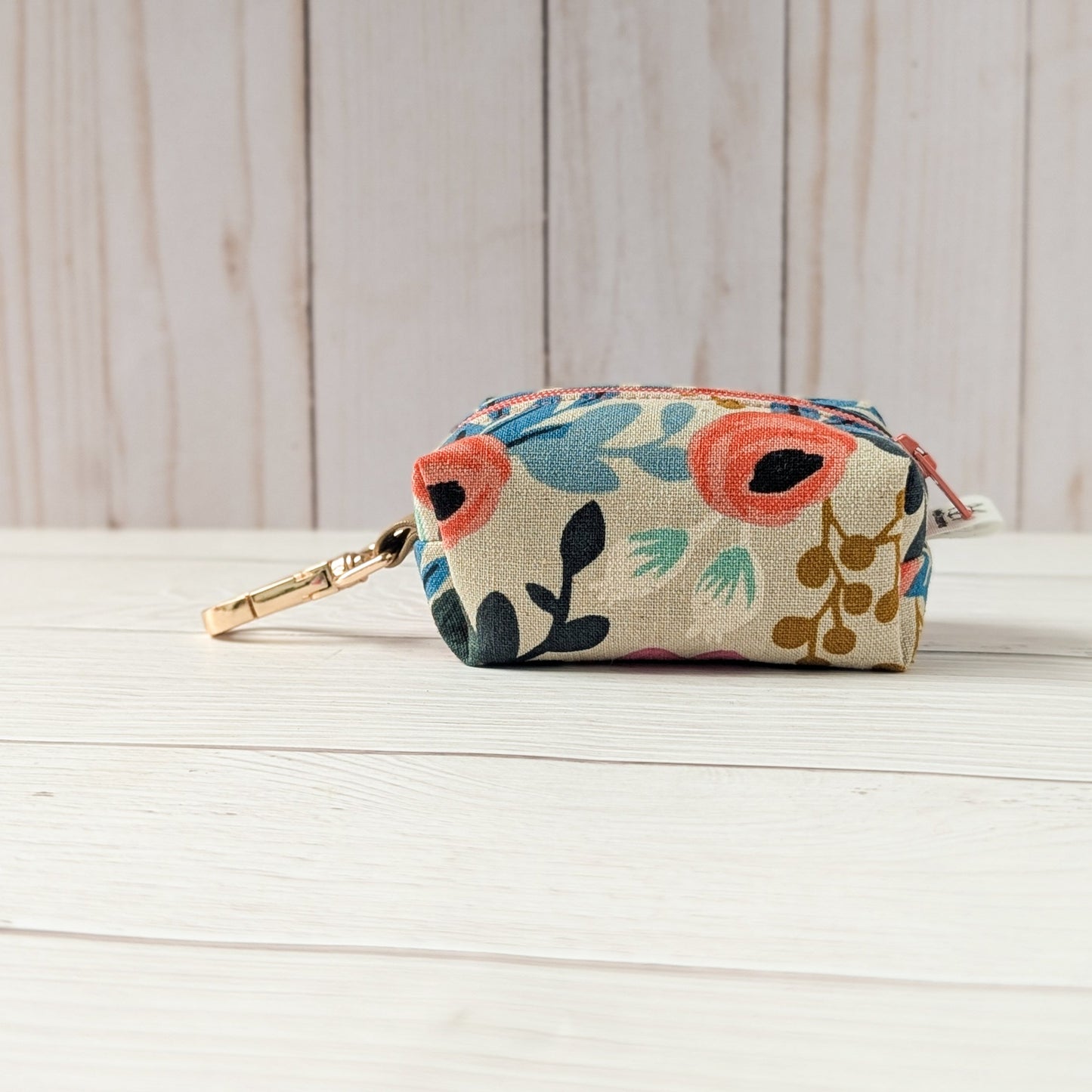 VICTORIAN GARDEN Poop bag holder