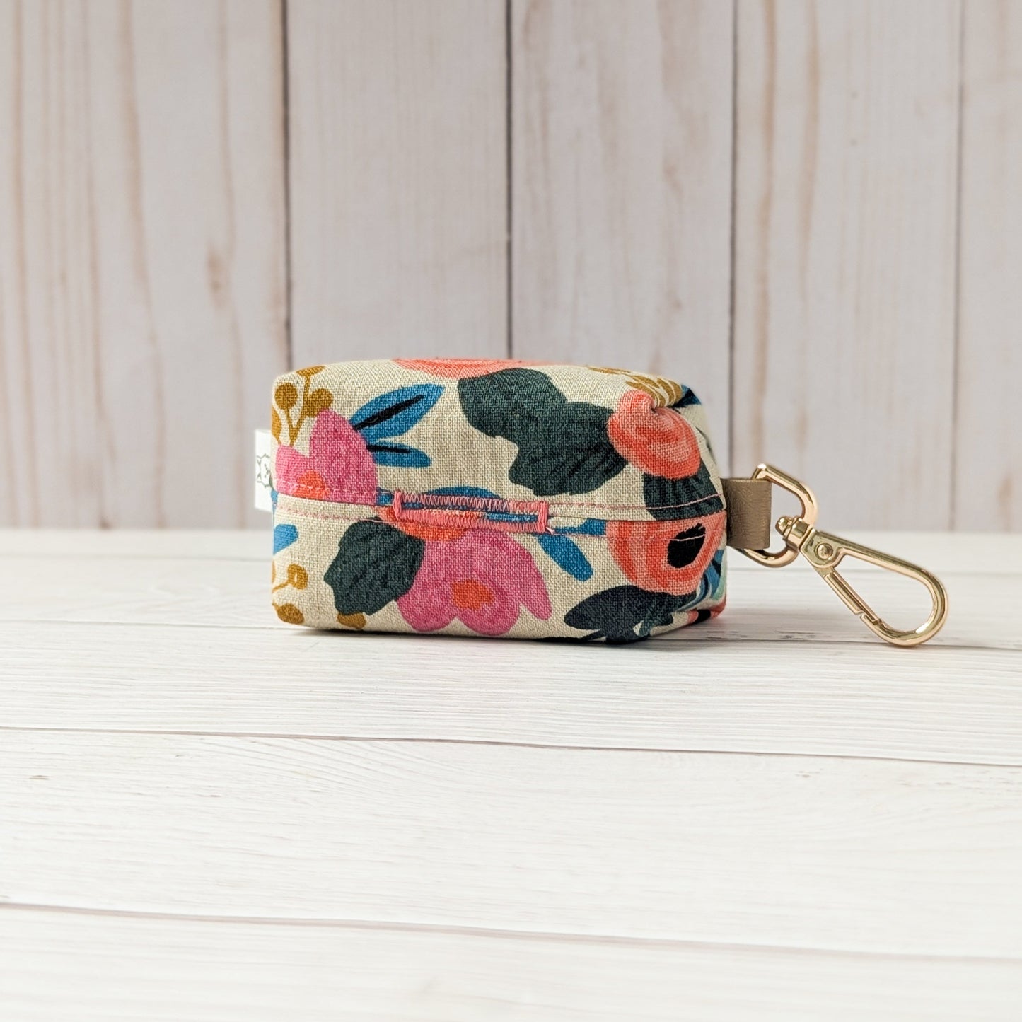 VICTORIAN GARDEN Poop bag holder