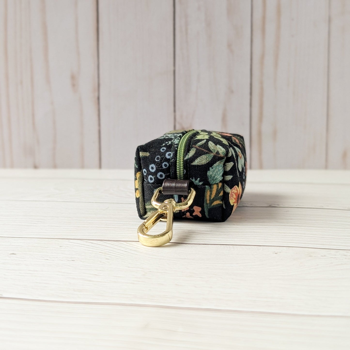 DARK FLORALS Poop bag holder