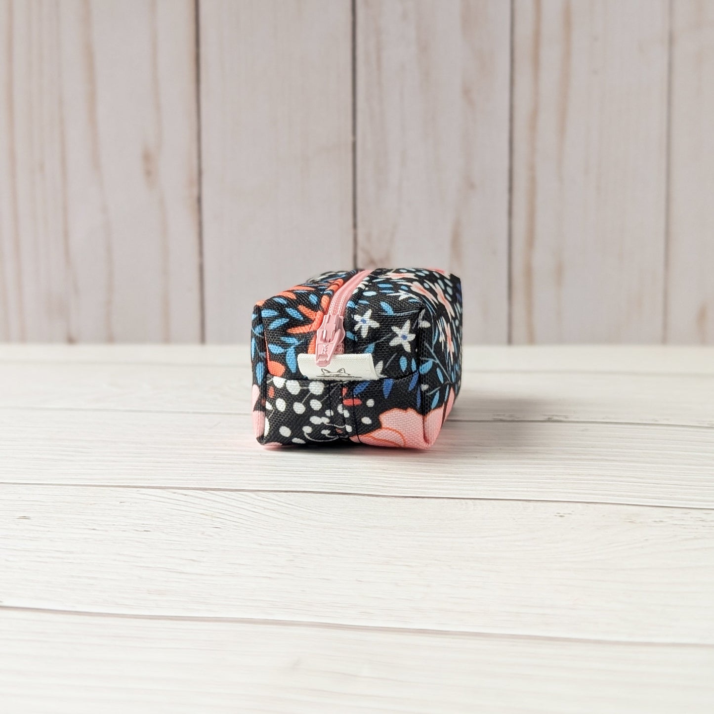 PINK FLOWERS Poop bag holder