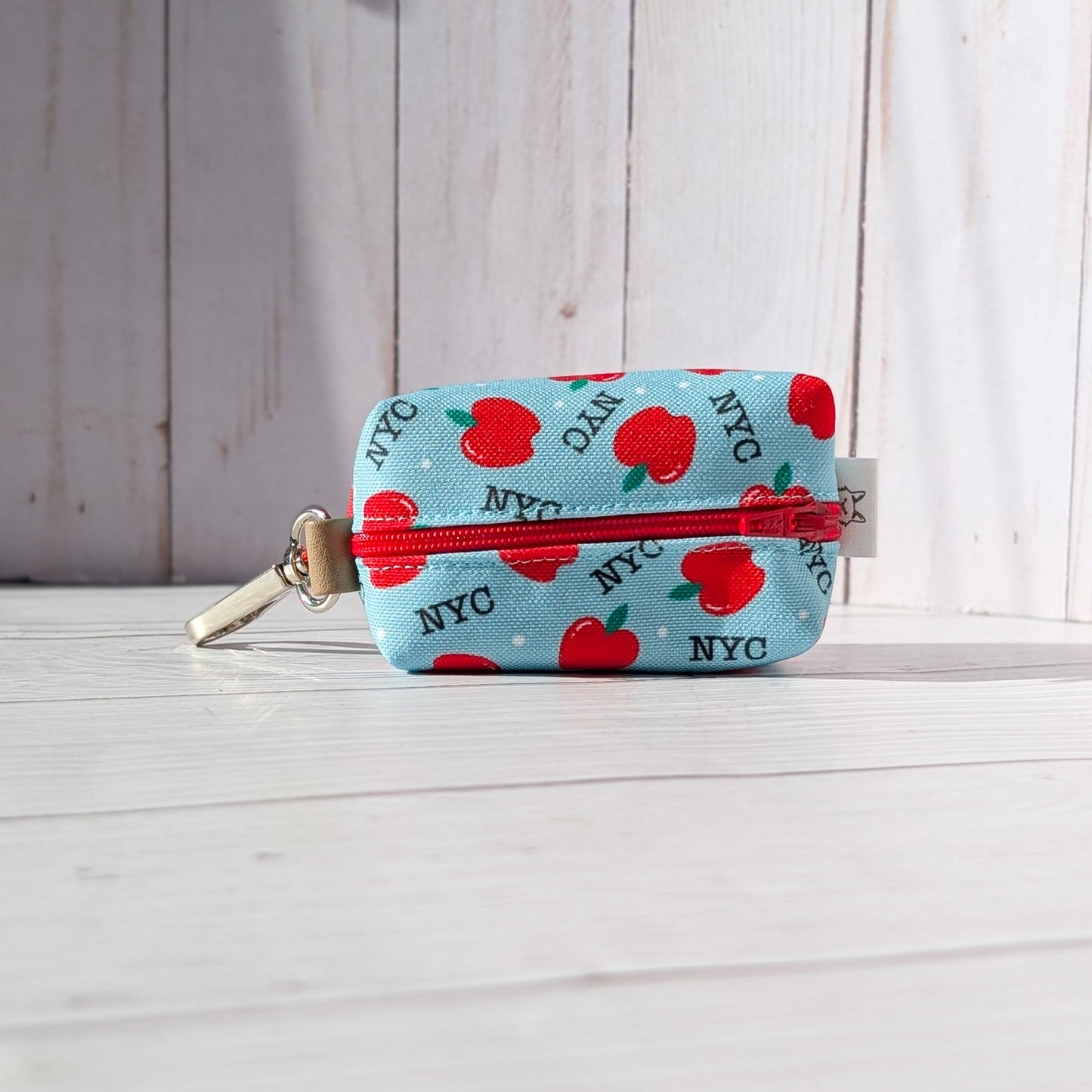 Liberty Green NYC Apple Poop bag holder