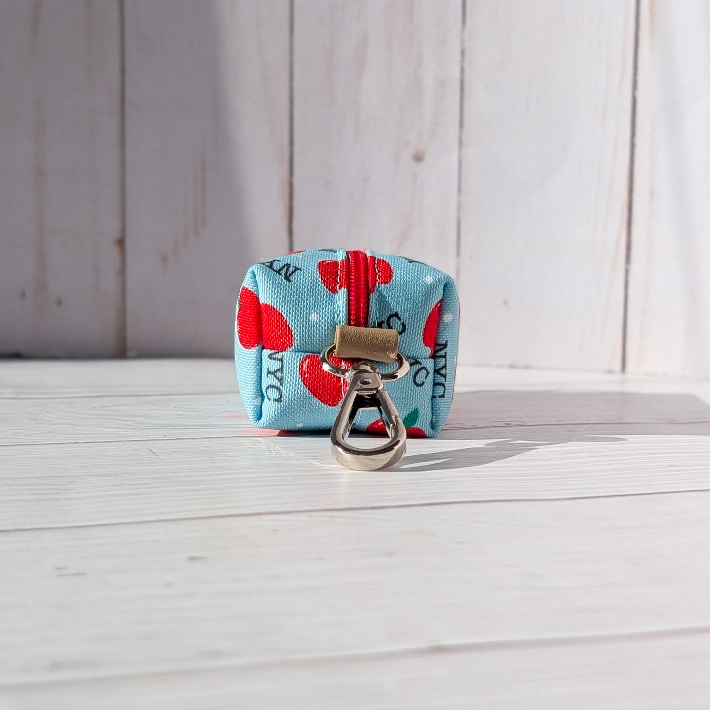 Liberty Green NYC Apple Poop bag holder
