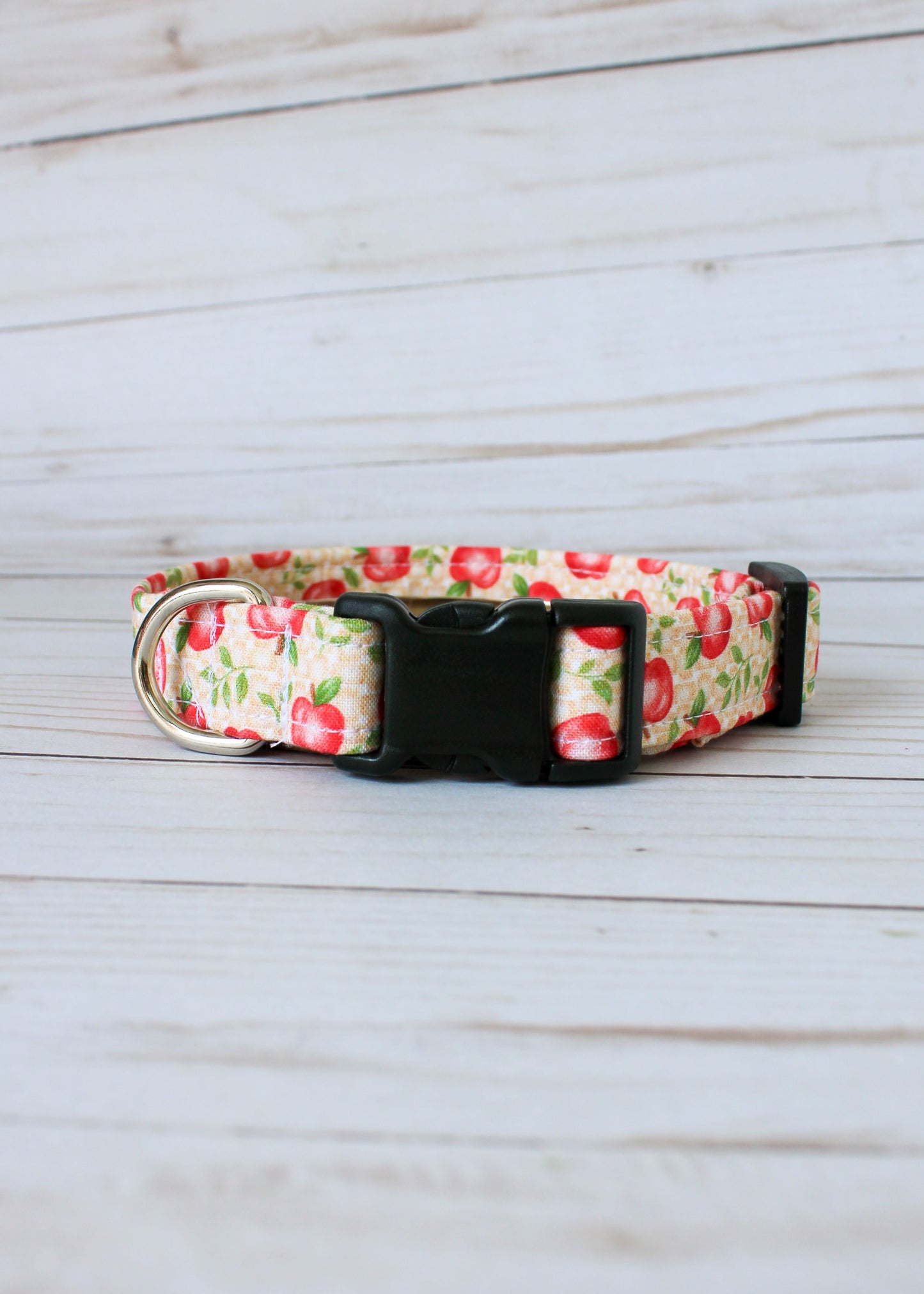 Apple Picking Dog Collar
