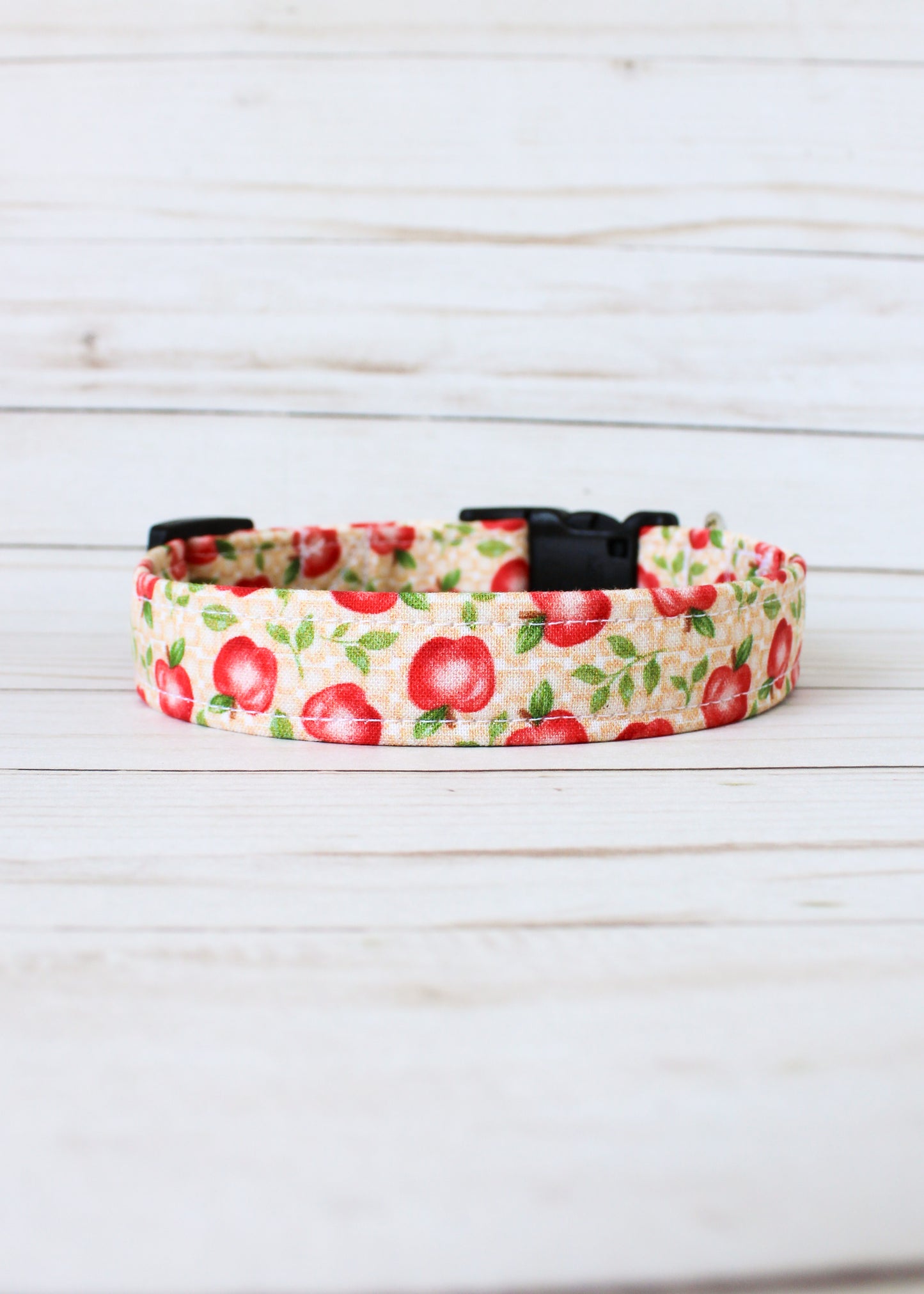 Apple Picking Dog Collar