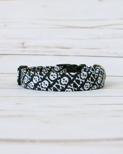 Skull and Crossbones Dog Collar