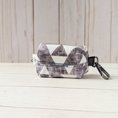 MOUNTAINS Poop bag holder