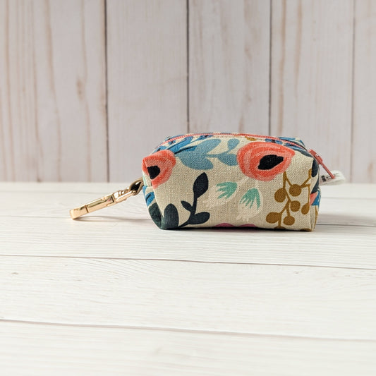 VICTORIAN GARDEN Poop bag holder