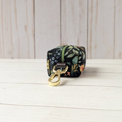 DARK FLORALS Poop bag holder