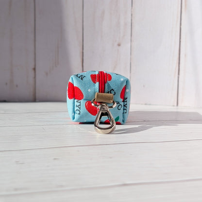 Liberty Green NYC Apple Poop bag holder